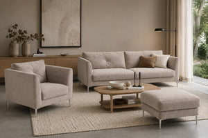 Sofagruppe beige stoff – 2,5 - seter, lenestol & fotskammel - Sengero